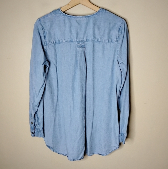 J.Jill Chambray Tencel Tunic Top XS Light Blue Split Neck Minimalist Casual Fall - Picture 5 of 8